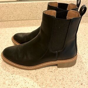 Universal Thread Chelsea Boot